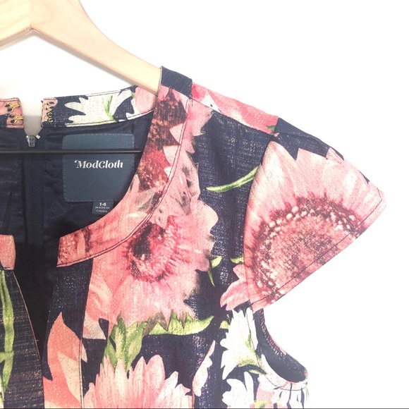 Modcloth Dresses & Skirts - ModCloth fit n flare floral shimmer denim dress